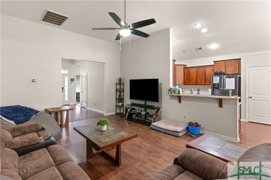 Welcome home to this charming residence in a friendly community! - photo 5