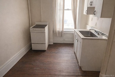 Bring your vision and unlock the potential of this spacious - photo 6