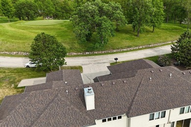 Waterfront 2-bed condo in Fort Atkinson with lake access, golf - photo 3