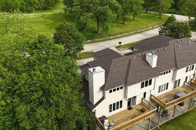 Waterfront 2-bed condo in Fort Atkinson with lake access, golf - photo 8