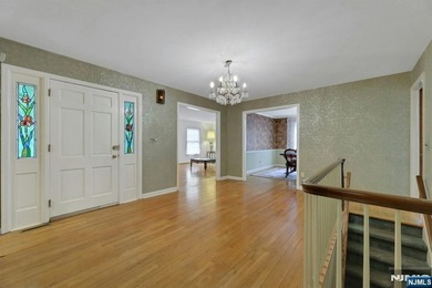 Welcome to this charming brick ranch, beautifully set on 1.58 - photo 6