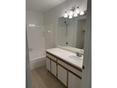 !!! BEAUTIFUL 2 bedrooms and 2 baths !!! WITH A LAKE VIEW - photo 15