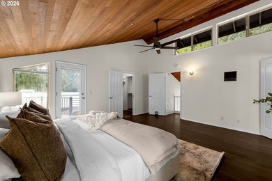 Escape to your own private Pacific Northwest retreat, where - photo 20