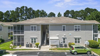 Two-bedroom, two-bathroom second-floor condo with a pool-view - photo 2
