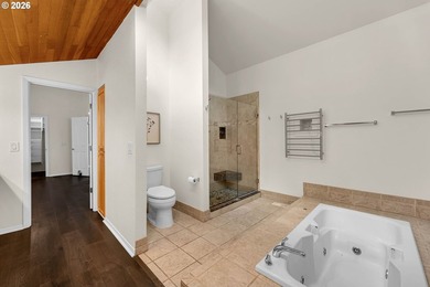 Escape to your own private Pacific Northwest retreat, where - photo 25