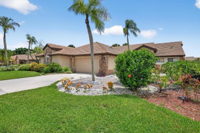 (private lake, pond, creek) Home For Sale in Boynton Beach Florida