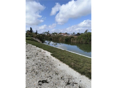 Seawall is in and the lot is ready for you to build. This - photo 2