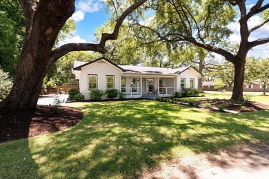 This stunning 4 bedroom, 2 bath home is located in the highly - photo 3