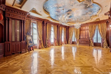 Luxurious Waterview Mansion in the Prestigious Village of Kings - photo 16