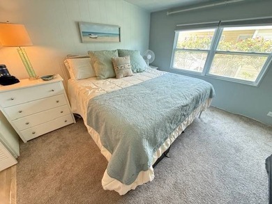 Welcome to peaceful waterfront living in Lake Haven, a - photo 22