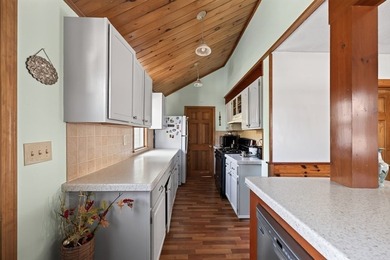 Enjoy coastal living in this charming 3-bedroom, 2-bath Cape in - photo 24