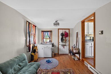 Enjoy coastal living in this charming 3-bedroom, 2-bath Cape in - photo 28