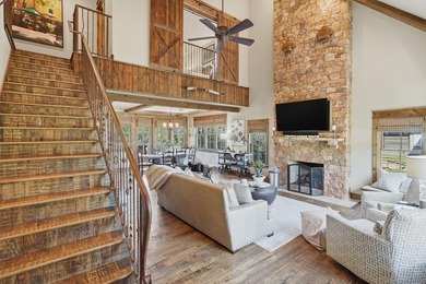 Experience refined rustic living in this turnkey cabin located - photo 3