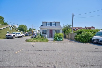 Enjoy coastal living in this charming 3-bedroom, 2-bath Cape in - photo 35