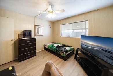 LOCATION! LOCATION! LOCATION! Welcome to a rare opportunity in - photo 36