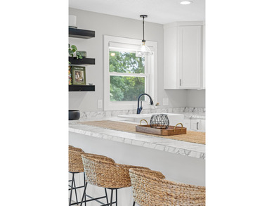Experience waterfront living in this beautifully completely - photo 9