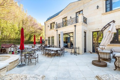 Luxurious Waterview Mansion in the Prestigious Village of Kings - photo 39