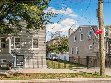 Welcome to 264 Emerson Avenue, Bronx, NY 10465! This is a - photo 2