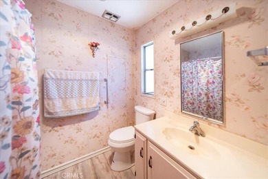 LOCATION! LOCATION! LOCATION! Welcome to a rare opportunity in - photo 42