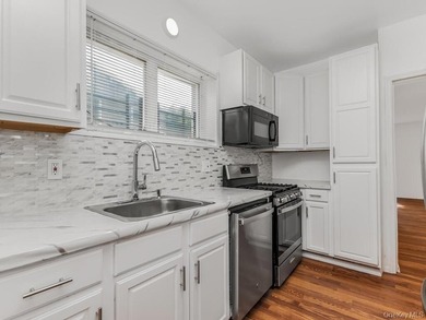 Welcome to 264 Emerson Avenue, Bronx, NY 10465! This is a - photo 5