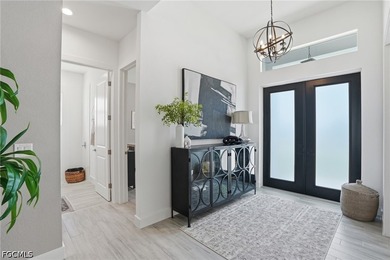 Welcome to this beautifully updated 4-bedroom + den, 3-bath pool - photo 5