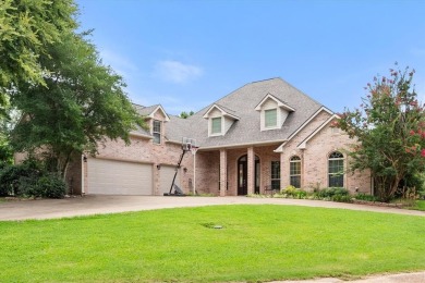 Cedar Creek Lake Home For Sale in Kemp Texas
