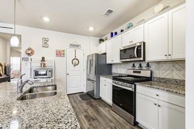 Come live your dream life at the beach! This move-in-ready home - photo 7