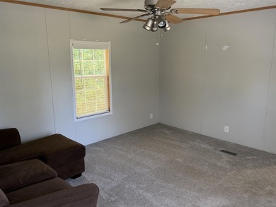 Two-bedroom, two-bathroom Fleetwood mobile home in Foxfire - photo 8