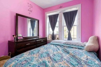 JUST LISTED! SPACIOUS 4 BEDROOM, 2 BATHROOM HOME IN BROOKLYN NY - photo 16
