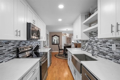 FULLY FURNISHED WATERFRONT PENTHOUSE WITH STUNNING INTRACOASTAL - photo 6