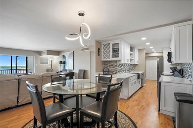 FULLY FURNISHED WATERFRONT PENTHOUSE WITH STUNNING INTRACOASTAL - photo 8