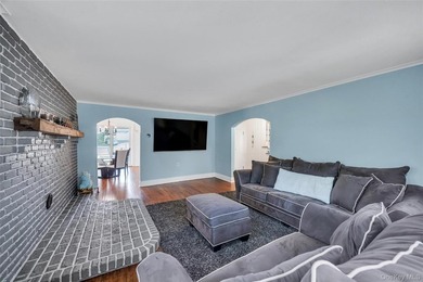 Timeless Colonial Charm with a beautifully updated 3-bedroom, 1 - photo 7