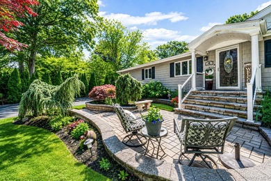 Welcome to 4 Cabin Lane, East Setauket, a well maintained 4 - photo 3