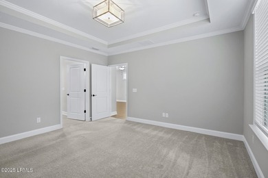 Discover this like-new, upgraded Hallmark home in Sun City - photo 17