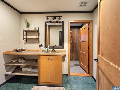 Mid-Century Rustic Charm Meets Modern Luxury! This beautifully - photo 17