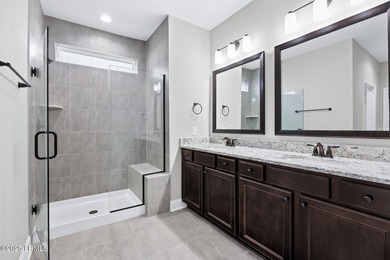 Discover this like-new, upgraded Hallmark home in Sun City - photo 20