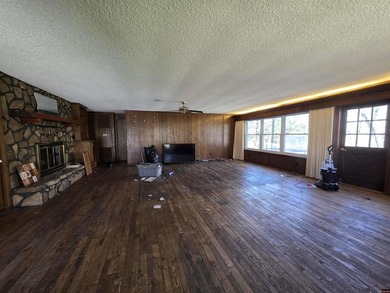 Opportunity awaits in the desirable Twin Lakes Golf Course - photo 10