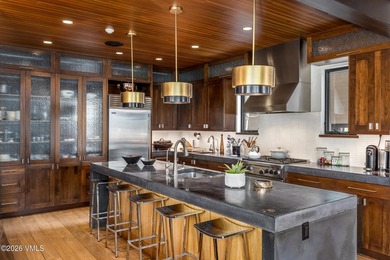 Set on a serene stretch of Colorado landscape where open meadows - photo 5