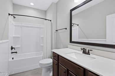 Discover this like-new, upgraded Hallmark home in Sun City - photo 27