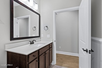 Discover this like-new, upgraded Hallmark home in Sun City - photo 28
