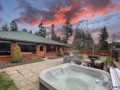 Mid-Century Rustic Charm Meets Modern Luxury! This beautifully - photo 33