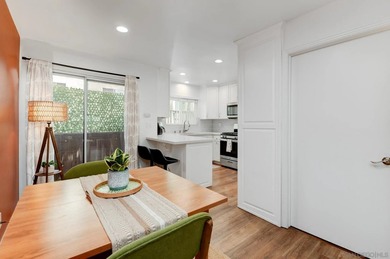 CLEANEST TOWNHOME ON THE MARKET!! - NO NEIGHBORS ABOVE OR BELOW - photo 5