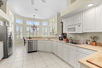 Golf Course Stunner! EXCEPTIONALLY Cared for 3BR/3BA 3 car - photo 7