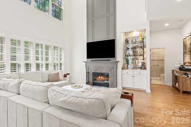 From the oversized Mahogany front doors to the designer-curated - photo 11