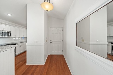 Beautifully remodeled single-story home offering 2 bedrooms, 2 - photo 12