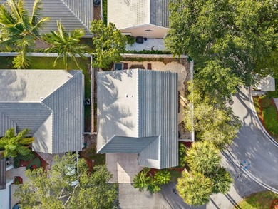 Beautifully remodeled single-story home offering 2 bedrooms, 2 - photo 15