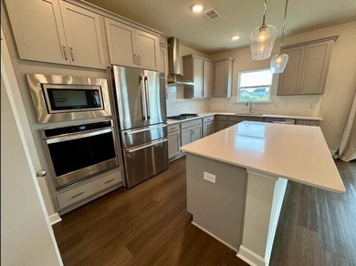 Welcome to 445 Navona Dr, where space, style, and everyday - photo 7