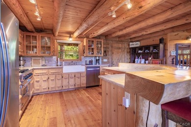Nestled at the end of a quiet cul-de-sac in the highly desirable - photo 31