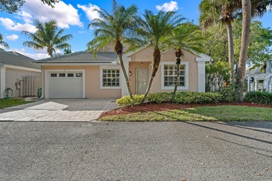 Beautifully remodeled single-story home offering 2 bedrooms, 2 - photo 32