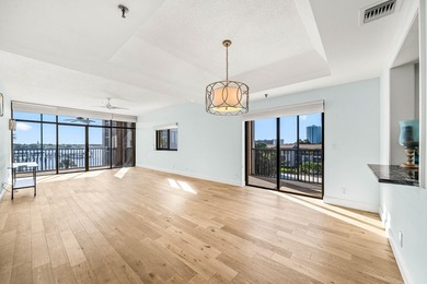 Waterfront condo for sale in the sought-after 12 Oaks community - photo 3